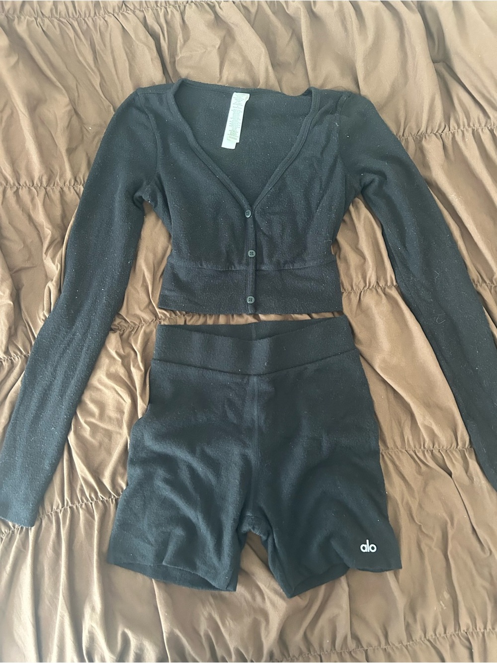 ALO Yoga Black Cropped Button Cardigan Set